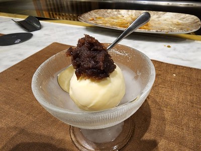 ไอศครีมวนิลา+ถั่วแดง