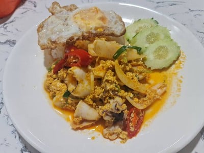 เมนูของร้าน หนึ่งปรุง อาหารตามสั่ง รสเด็ดย่านสรงประภา สรงประภา