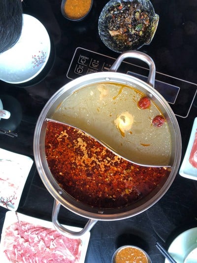 เหยี่ยน สุกี้หม้อไฟจีน สาขาศรีภวนารถ