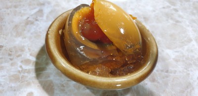 ไข่เยี่ยวม้าสีทอง