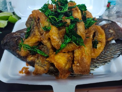 ปลาทอดสมุนไพร(ขนาดใหญ่)