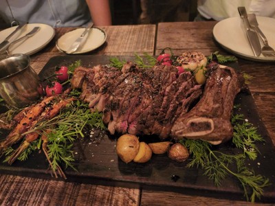 Wagyu Tomahawk MB6