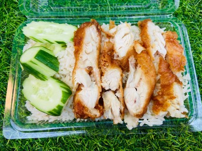 ข้าวมันไก่ทอด