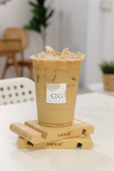 อาหาร หรือ เครื่องดื่ม