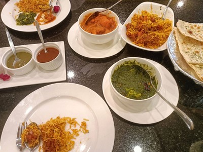 อาหาร หรือ เครื่องดื่ม