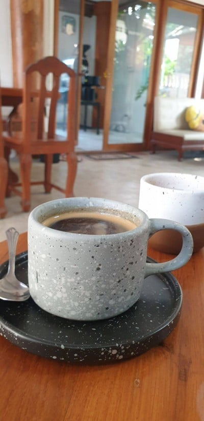 อเมริกาโน่ร้อน (เมล็ดคั่วอ่อน)