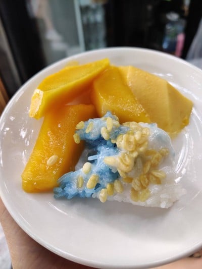 ข้าวเหนียวมะม่วงแม่วารี (Maevaree) ทองหล่อ