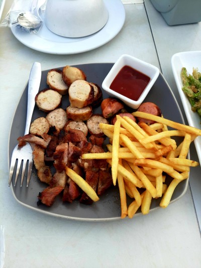 ไส้กรอกรวม