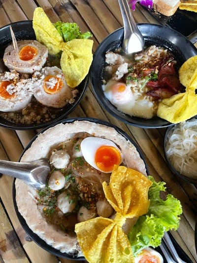 ร้านนั่งห้อยขา@นครชัยศรี