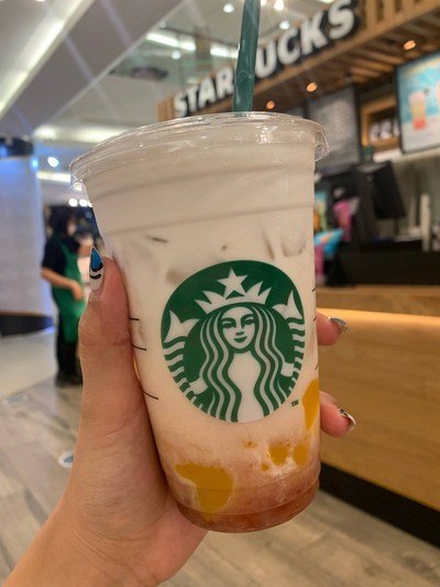 Iced strawberry mango jelly starbuck milk cream oolong