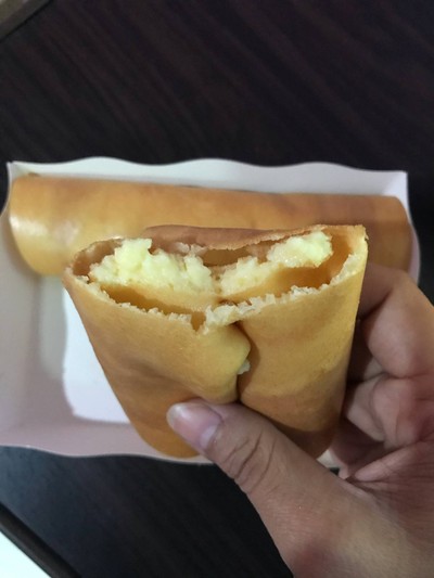 โตเกียวคัสตาร์ดนมสด หอมมัน ไม่เลี่ยน กำลังดีเลย ซิกเนเจอร์ของร้านนี้ แนะนำๆ อร่อ