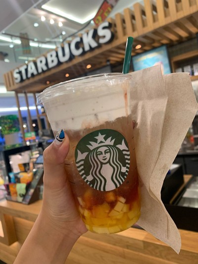 Iced strawberry mango jelly starbuck milk cream oolong
