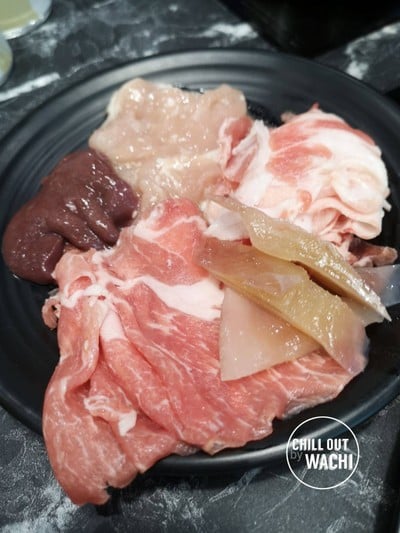 อาหาร หรือ เครื่องดื่ม