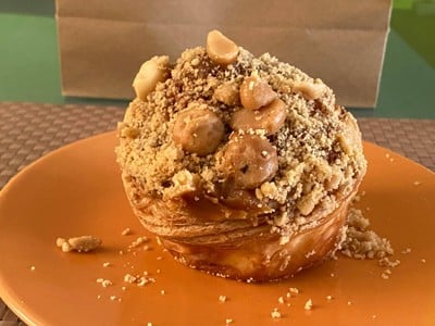 Macadamia caramel croissant