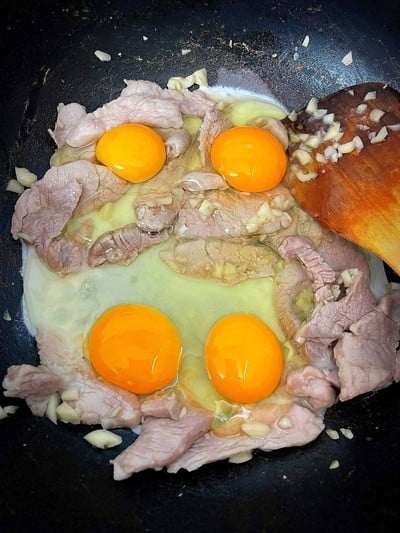 วิธีทำ เส้นเล็กผัดซีอิ้ว สูตรไม่ใส่น้ำมัน 