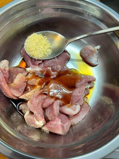 วิธีทำ เส้นเล็กผัดซีอิ้ว สูตรไม่ใส่น้ำมัน 