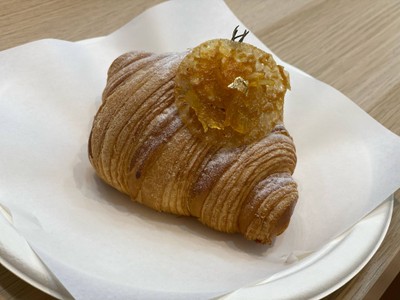 Yuzu Croissant