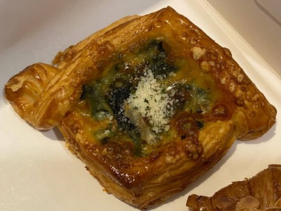 Spinach Cheese Croissant