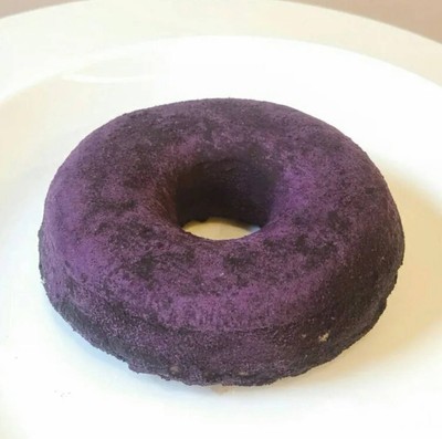 มันม่วงโอกินาวาไอซ์ซึ โดนัท