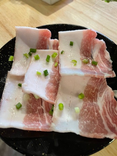 ชุดหมูฟรี