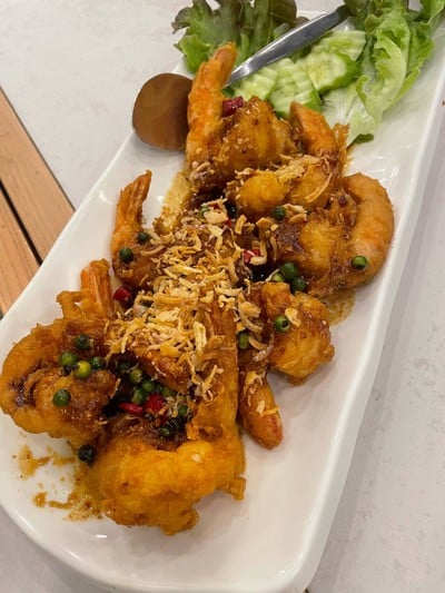 กุ้งทอดซอสมะขาม