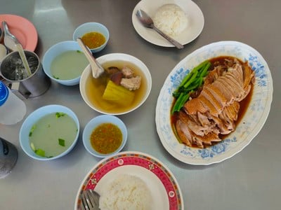 เป็ดพะโล้ (1/2 ตัว)