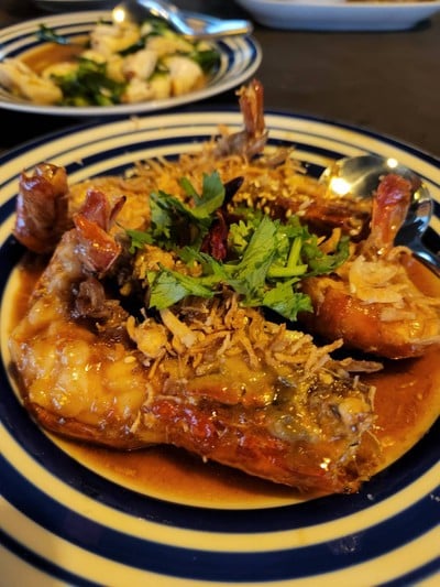 อาหาร หรือ เครื่องดื่ม