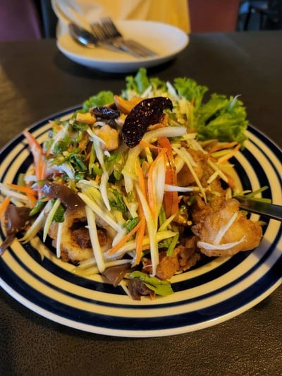 อาหาร หรือ เครื่องดื่ม