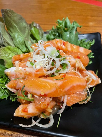 Thai Spicy salmon salad