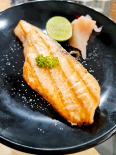 อาหาร หรือ เครื่องดื่ม