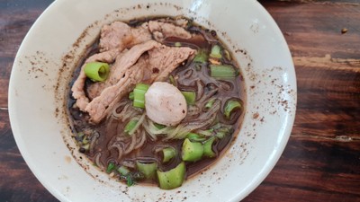ก๋วยเตี๋ยวเรือ 15 บาท