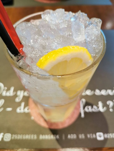 Old Fashioned Lemonade
