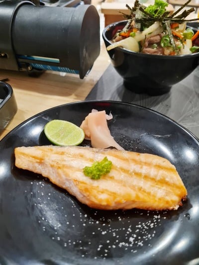 อาหาร หรือ เครื่องดื่ม