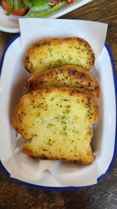 Garlic Bread 3 pcs