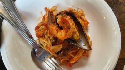 Spicy tomato sauce with Seafood
