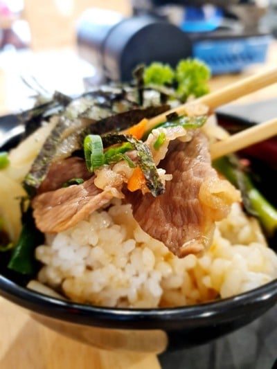 อาหาร หรือ เครื่องดื่ม