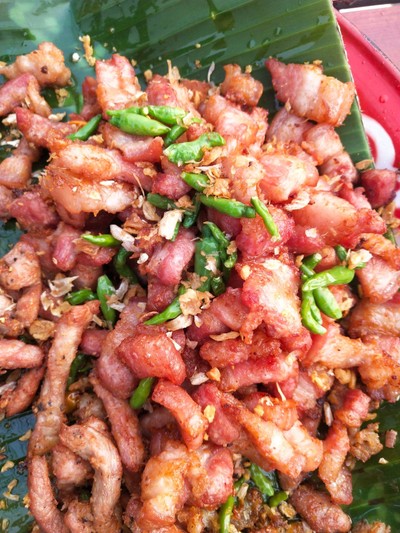 หมูสามชั้นทอดน้ำปลา