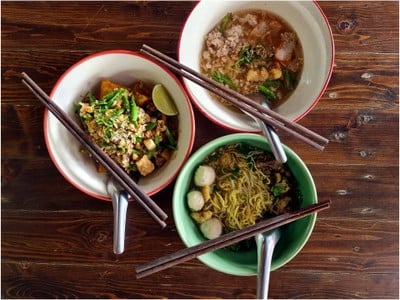 บ้านรักษ์ไม้ ก๋วยเตี๋ยวสุโขทัย