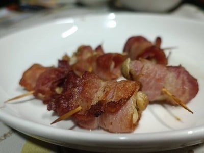 เห็ดหิมะพันเบคอน สูตรหม้อทอดไร้น้ำมัน เห็ดหิมะพันเบคอน สูตรหม้อทอดไร้น้ำมัน