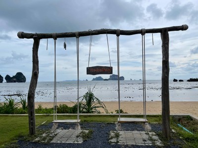 สระว่ายน้ำ/ชายหาด