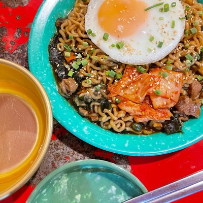 อาหาร หรือ เครื่องดื่ม