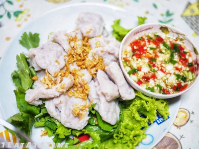 ลูกชิ้นปลากรายลวกจิ้ม