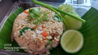 ข้าวผัดหมู