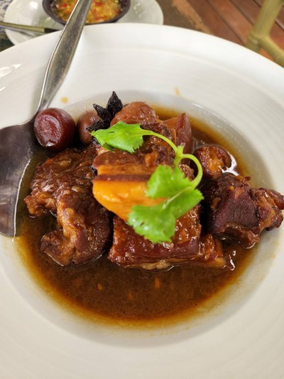 อาหาร หรือ เครื่องดื่ม