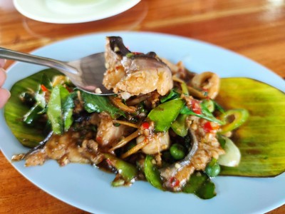 ปลาคังผัดฉ่า