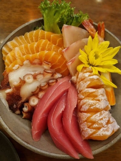 Nari Buffet & Japanese Restaurant