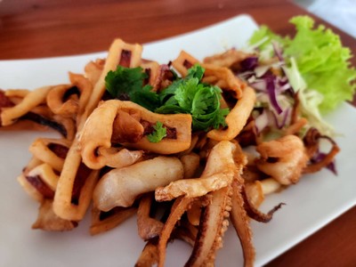 อาหาร หรือ เครื่องดื่ม