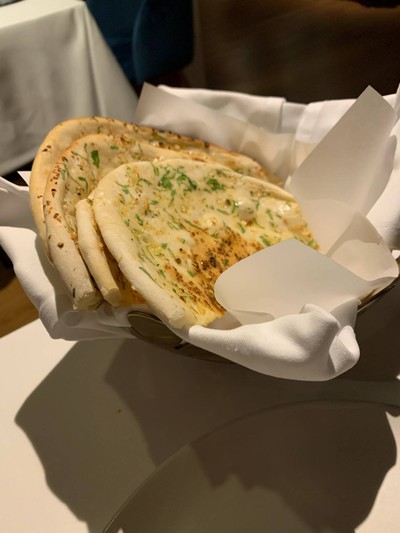 GARLIC NAAN