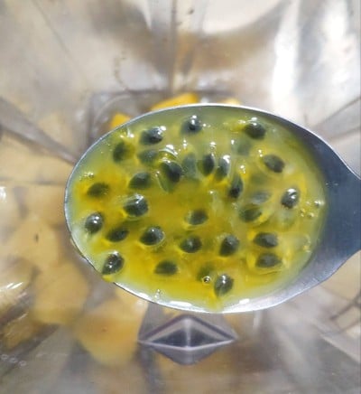 วิธีทำ Mango Passion With Homemade Yogurt (มะม่วงเสาวรสสมูตตี้) วิธีทำ Mango Passion With Homemade Yogurt (มะม่วงเสาวรสสมูตตี้)
