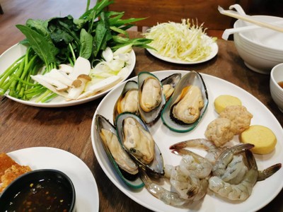 อาหาร หรือ เครื่องดื่ม